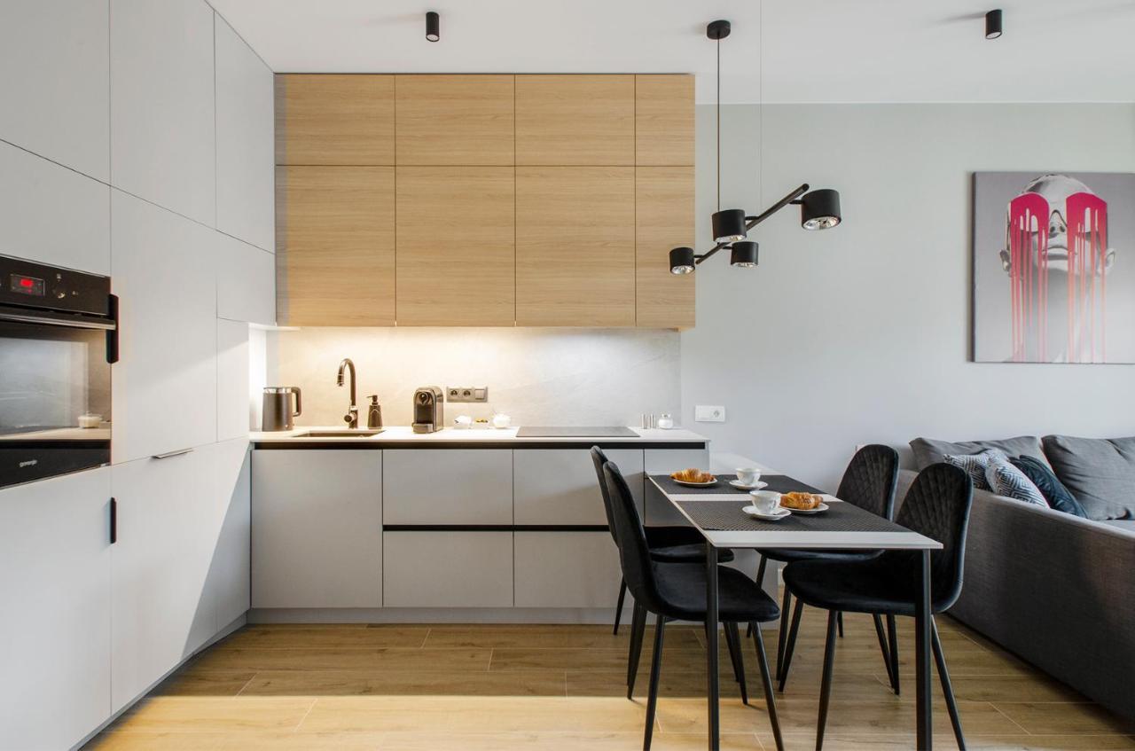 Apartament Manufaktura Centrum Z Klimatyzacja Lodz  Luaran gambar