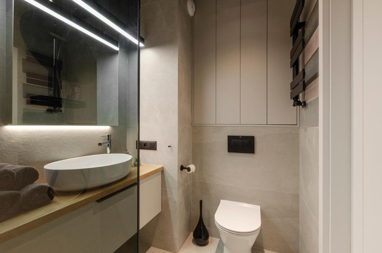 Apartament Manufaktura Centrum Z Klimatyzacja Lodz  Luaran gambar
